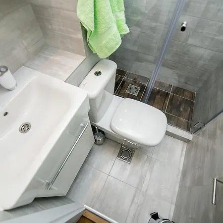 King Milan, Center شقة