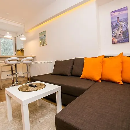 King Milan, Center * 贝尔格莱德